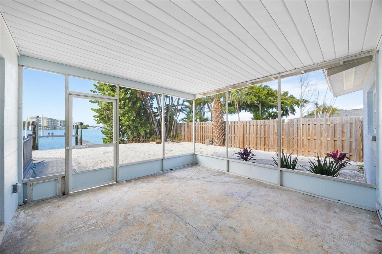 360 145th Avenue E, Madeira Beach, FL 33708 Photo