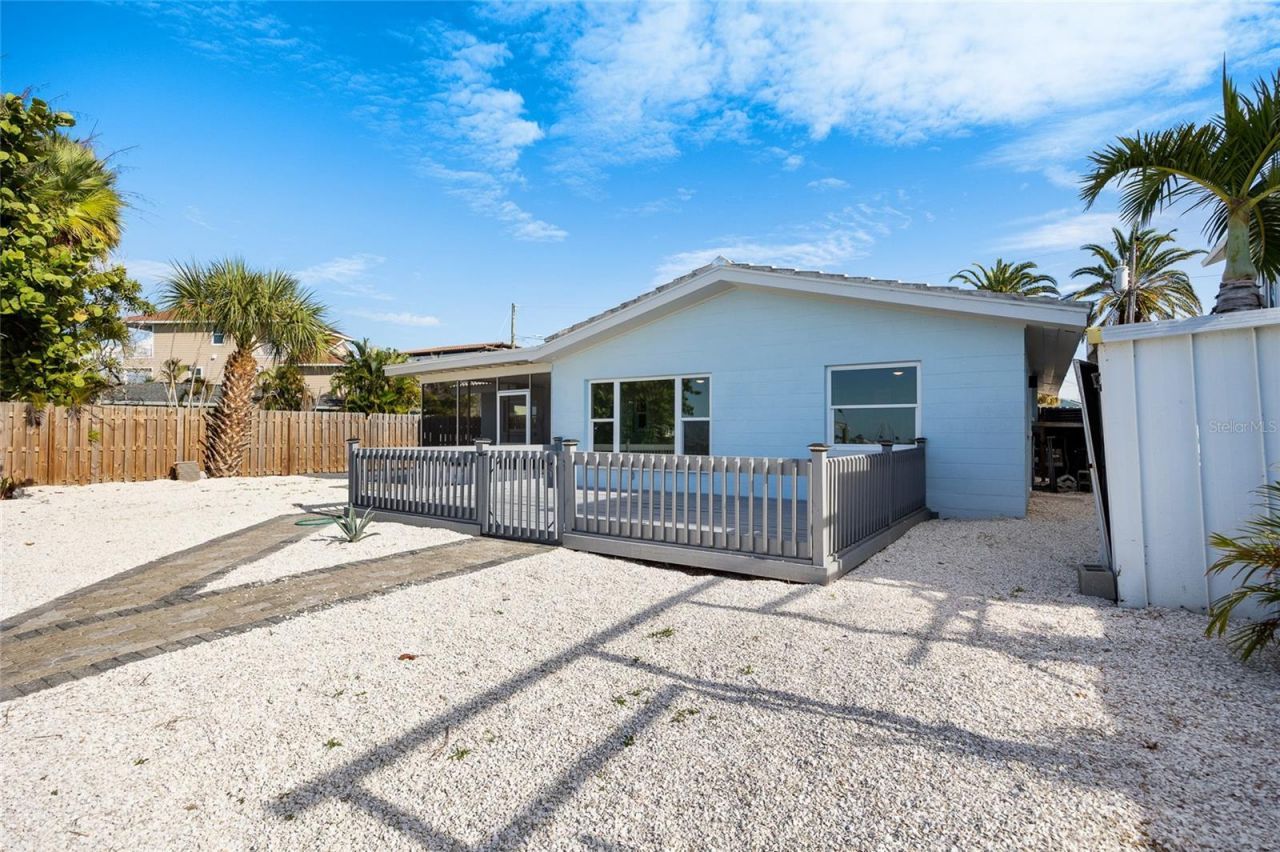360 145th Avenue E, Madeira Beach, FL 33708 Photo