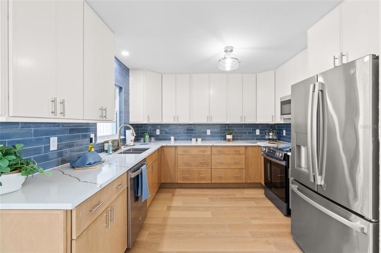 360 145th Avenue E, Madeira Beach, FL 33708 Photo