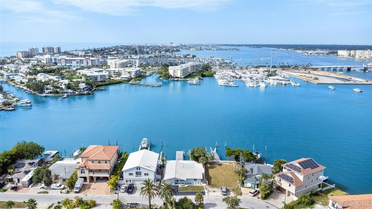 360 145th Avenue E, Madeira Beach, FL 33708 Photo