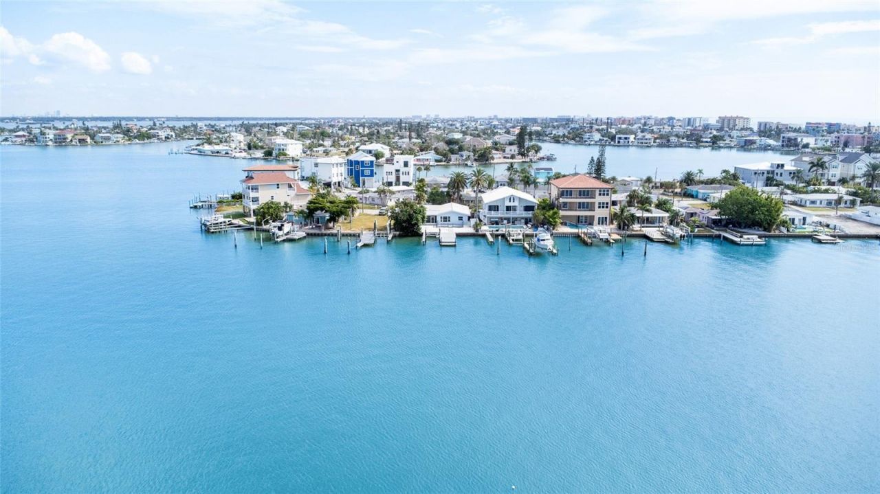 360 145th Avenue E, Madeira Beach, FL 33708 Photo