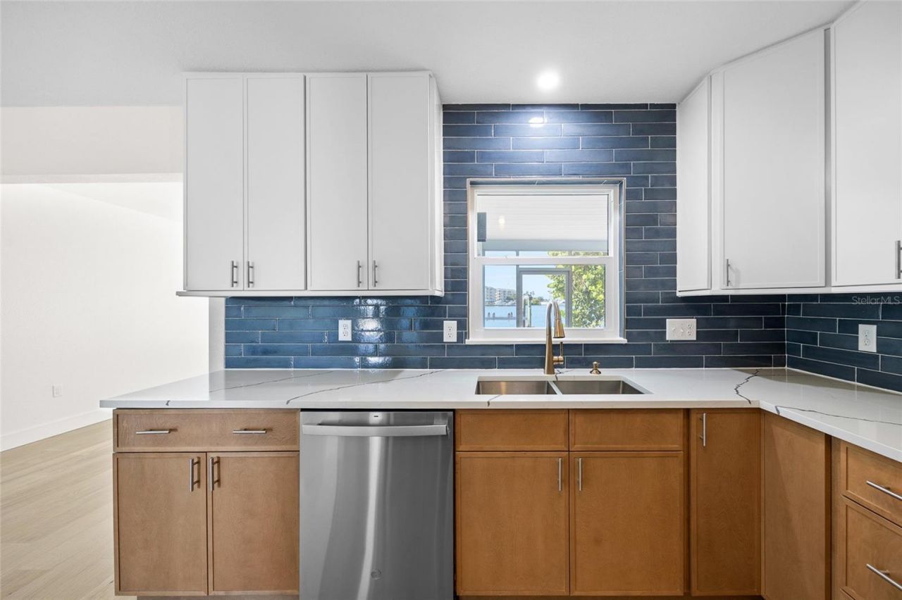 360 145th Avenue E, Madeira Beach, FL 33708 Photo