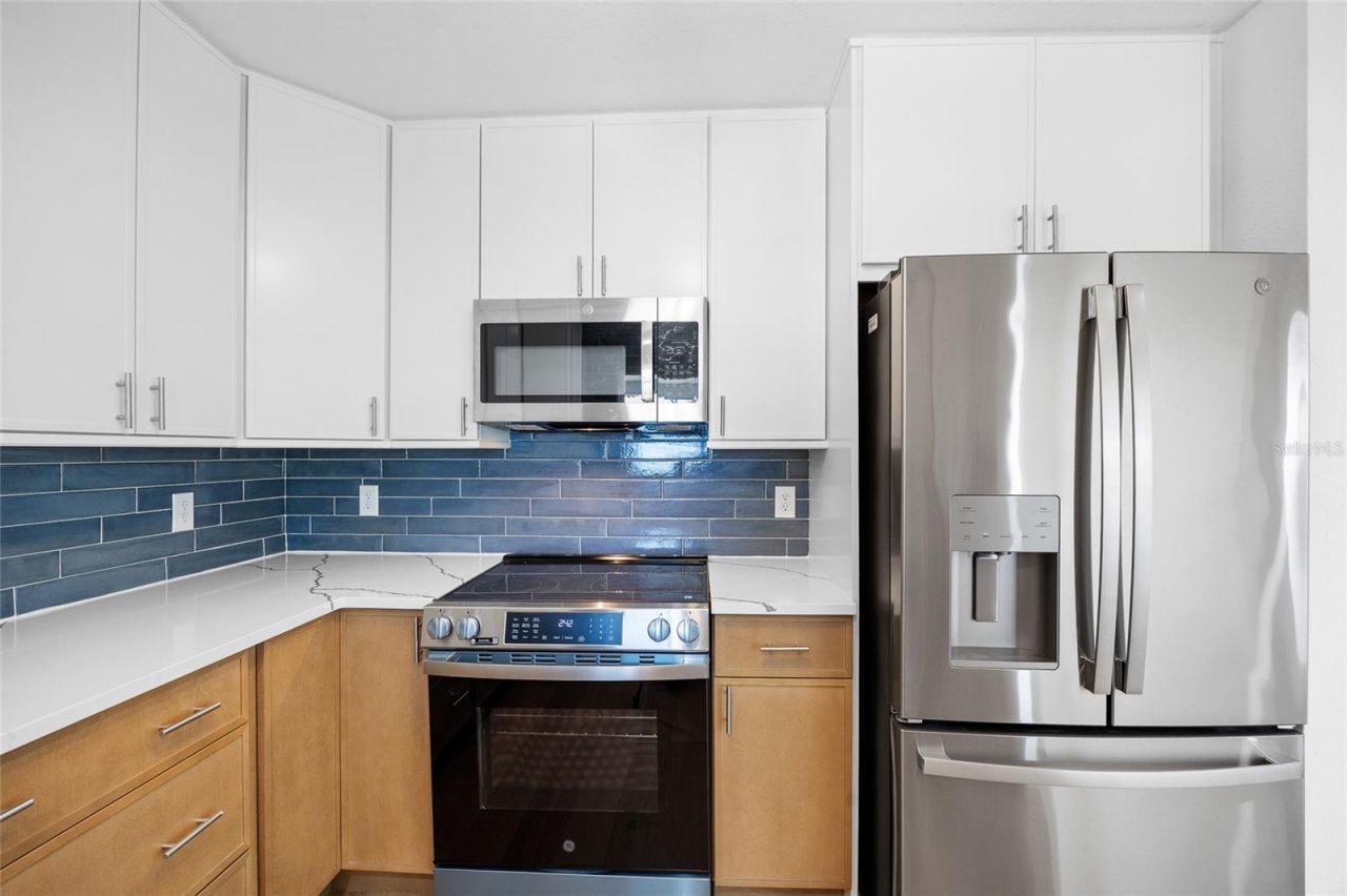 360 145th Avenue E, Madeira Beach, FL 33708 Photo