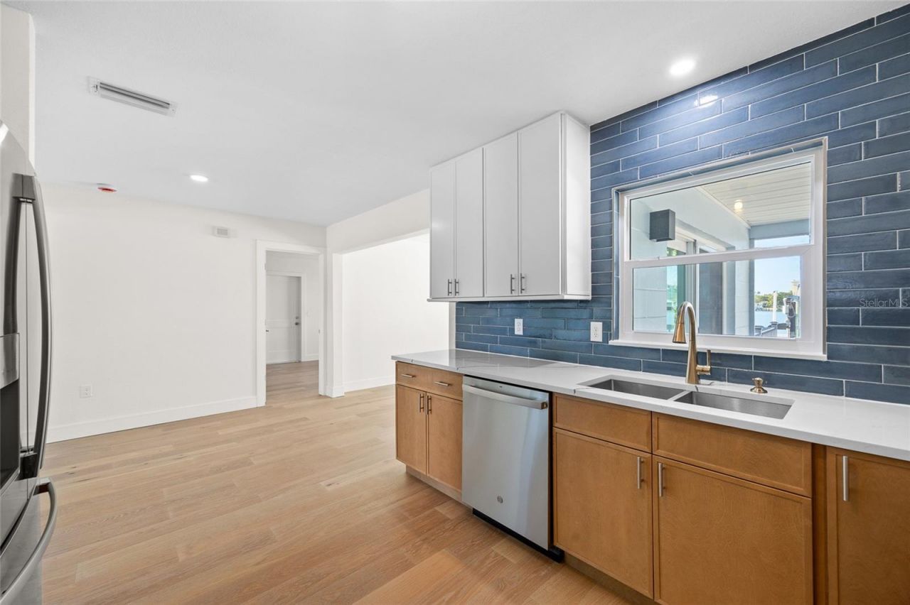 360 145th Avenue E, Madeira Beach, FL 33708 Photo