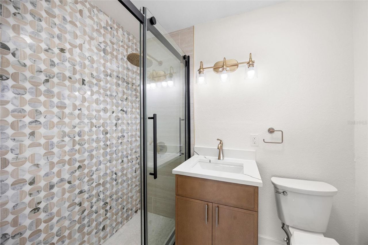 360 145th Avenue E, Madeira Beach, FL 33708 Photo