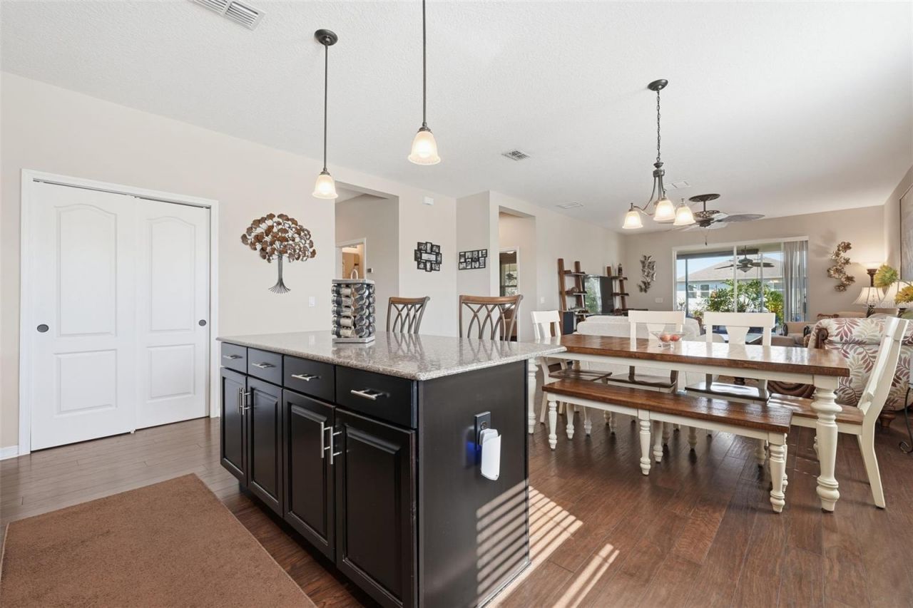 2605 Limerick Circle, Grand Island, FL 32735 Photo