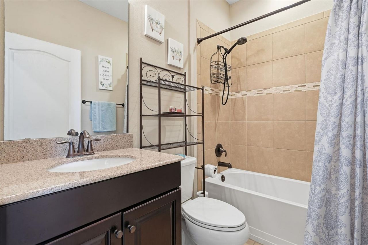 2605 Limerick Circle, Grand Island, FL 32735 Photo