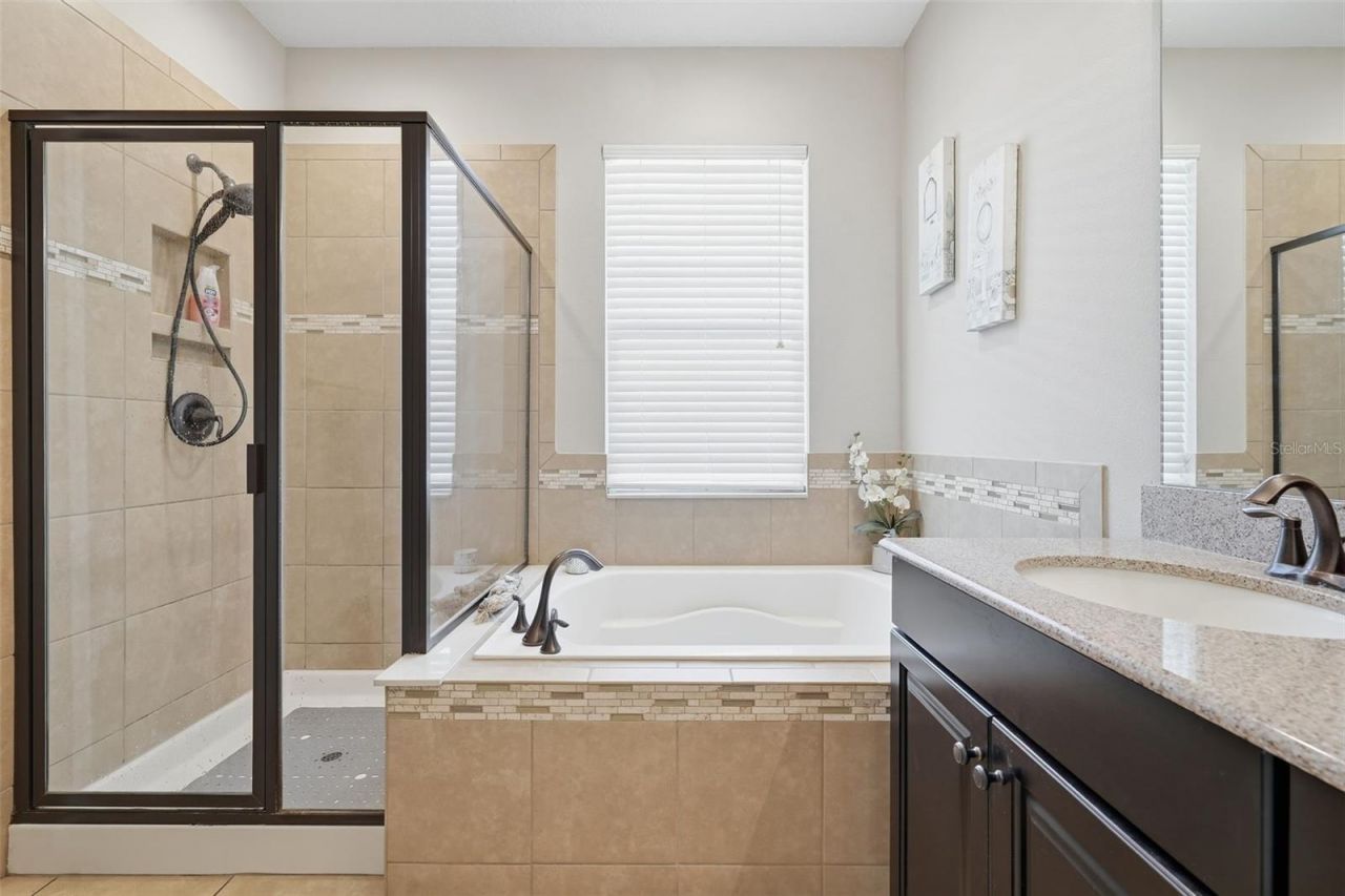 2605 Limerick Circle, Grand Island, FL 32735 Photo