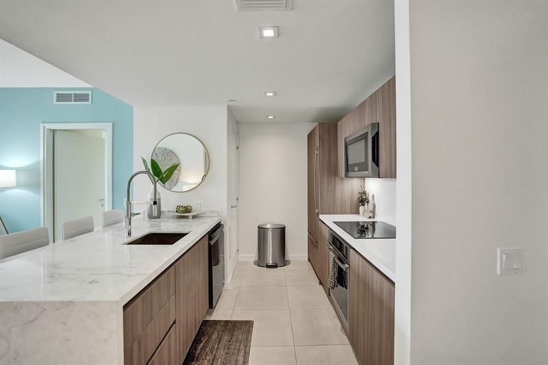 401 N Birch Road, Unit 702, Fort Lauderdale, FL 33304 Photo