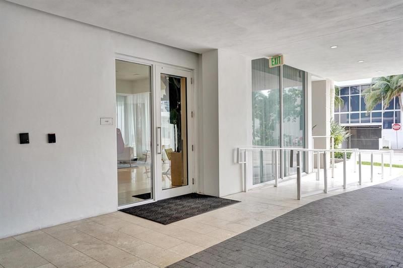 401 N Birch Road, Unit 702, Fort Lauderdale, FL 33304 Photo