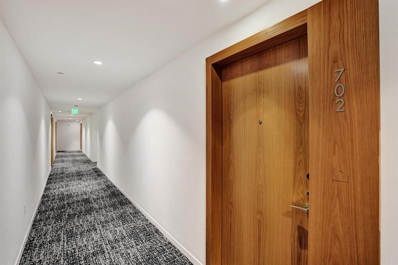 401 N Birch Road, Unit 702, Fort Lauderdale, FL 33304 Photo