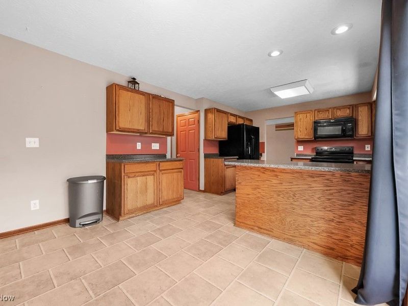 1870 Northview Avenue, Alliance, OH 44601 Photo 8