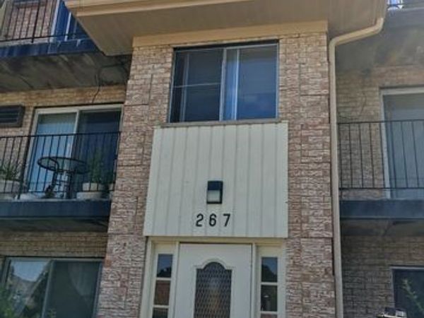 267 Shorewood Drive, Unit 2A, Glendale Heights, IL 60139