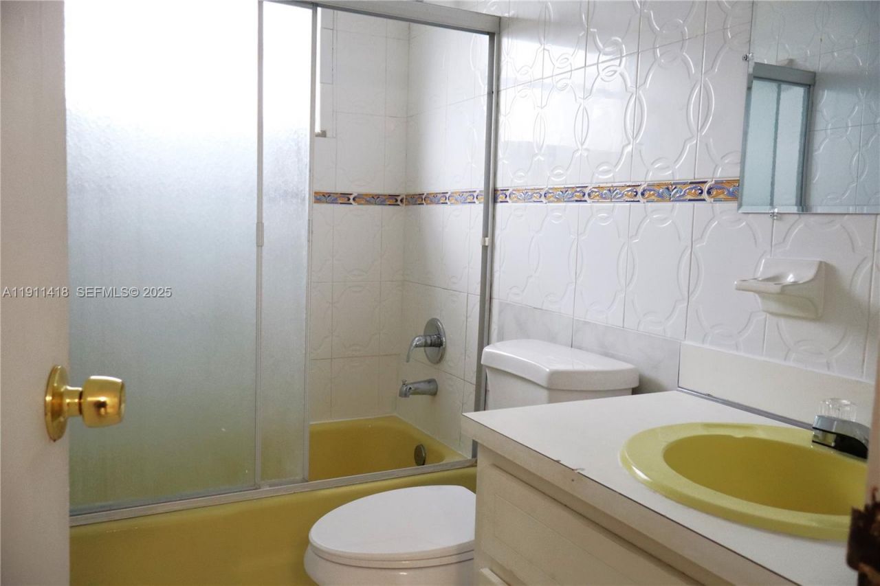 1225 NE 124th St, Unit 29C, North Miami, FL 33161 Photo