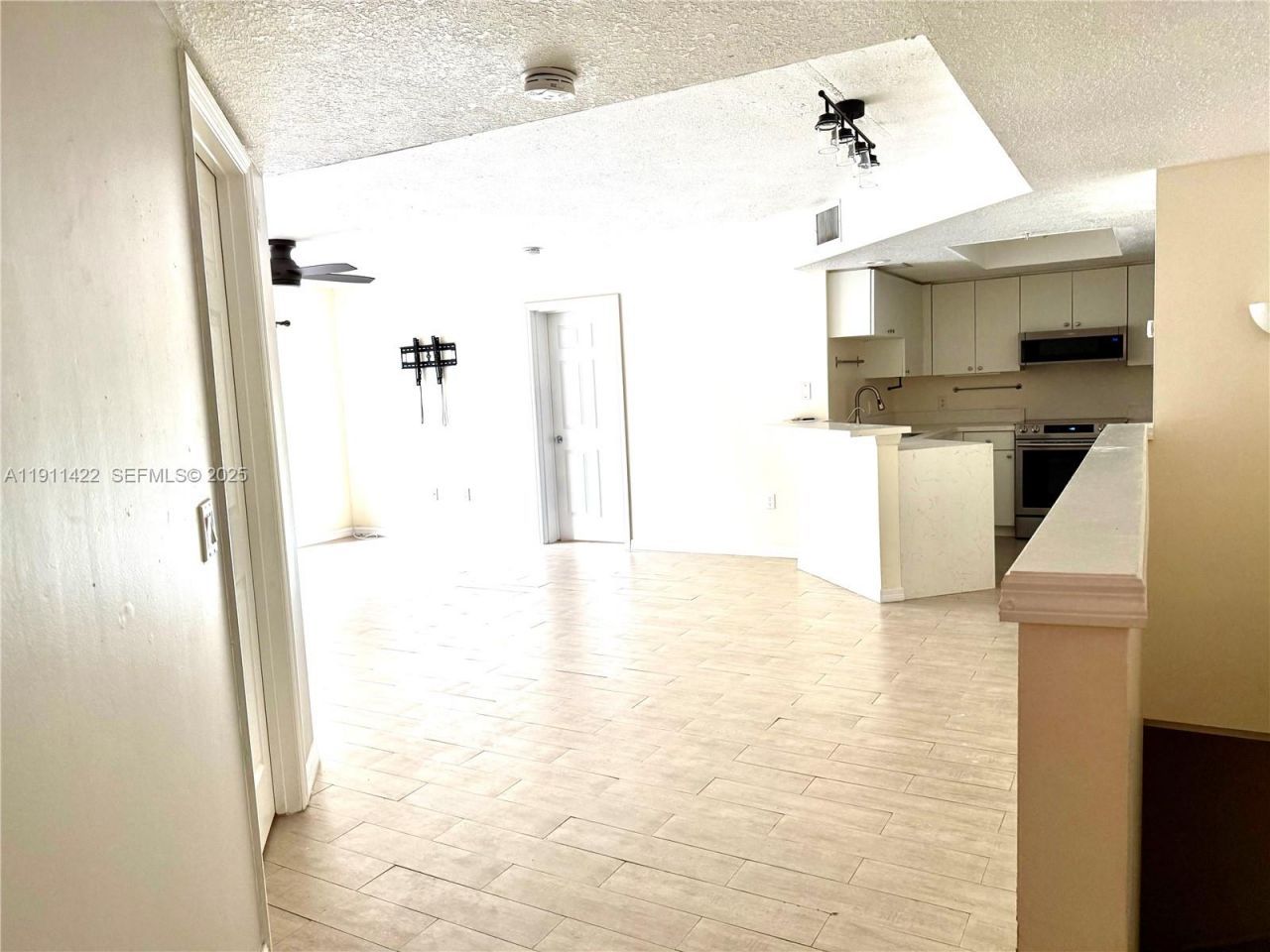 2039 SE 10th Ave, Unit 503, Fort Lauderdale, FL 33316 Photo