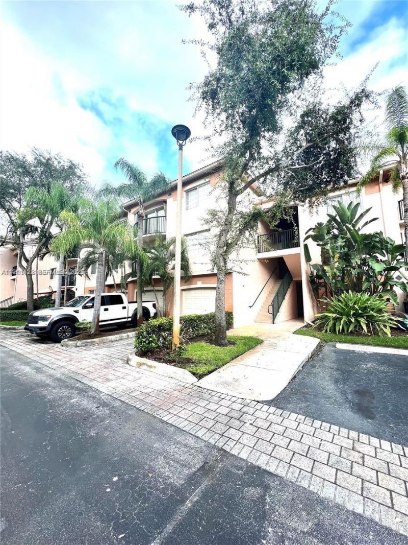 2039 SE 10th Ave, Unit 503, Fort Lauderdale, FL 33316 Photo