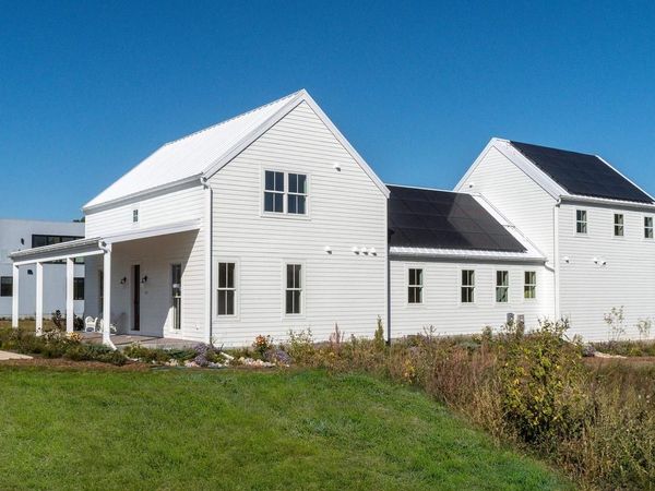 4029 Serenbe Street, Middleton, WI 53562