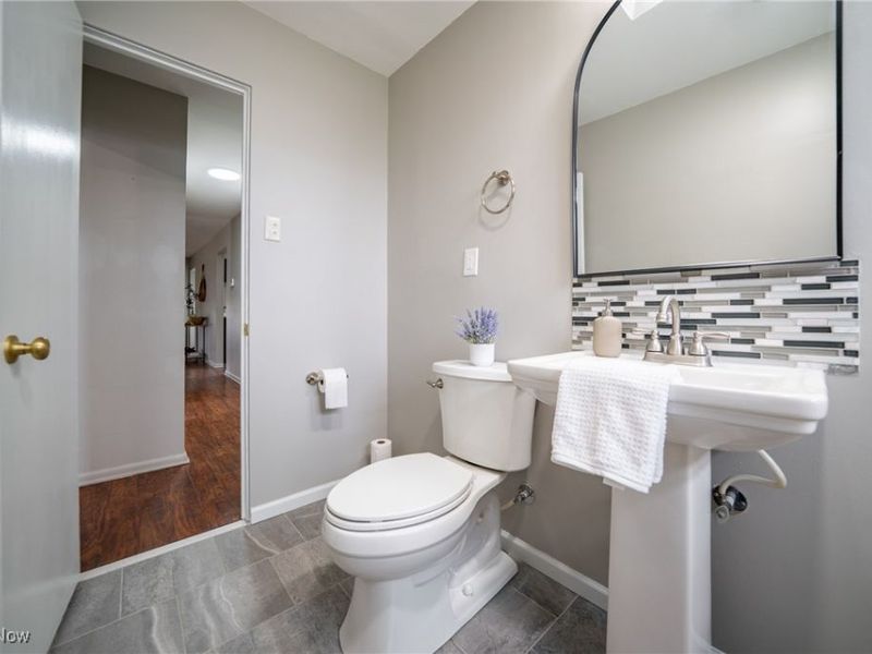 3018 Center Drive, Parma, OH 44134 Photo 8