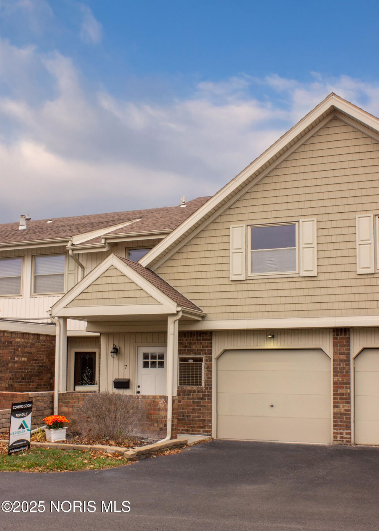 6818 Fenwyck Road, Maumee, OH 43537 Main Photo