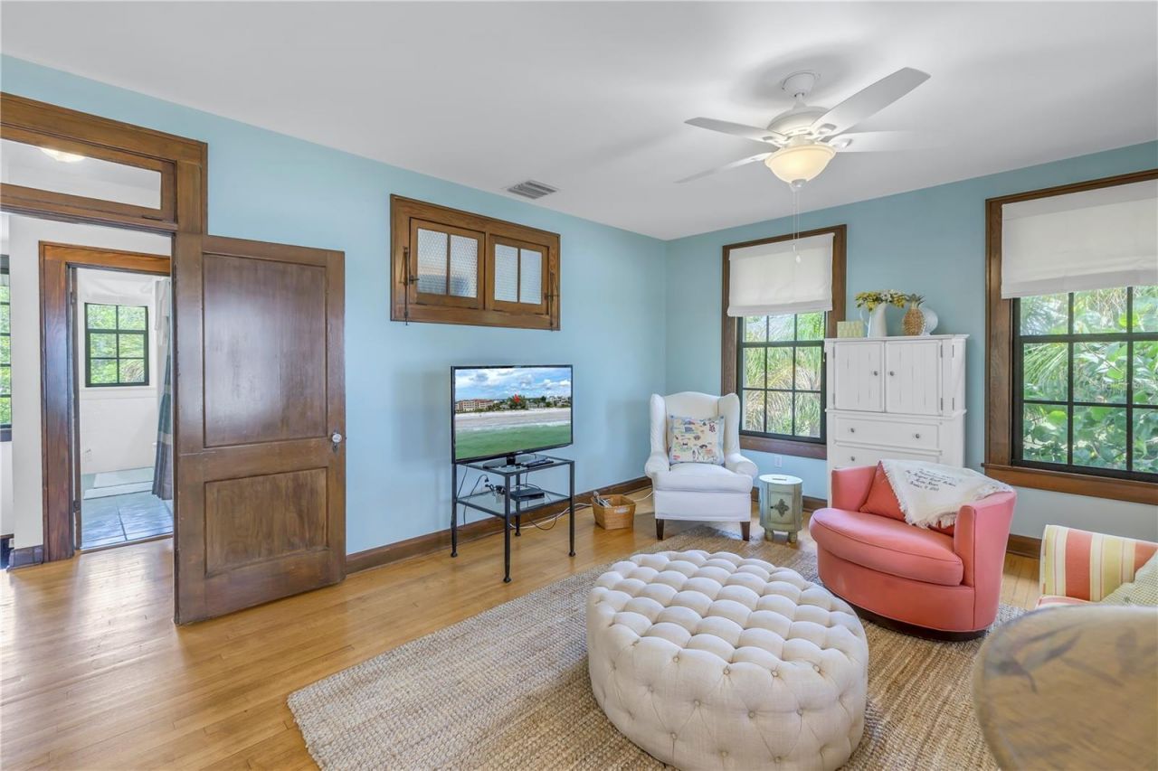 516 Gulf Boulevard, Indian Rocks Beach, FL 33785 Photo