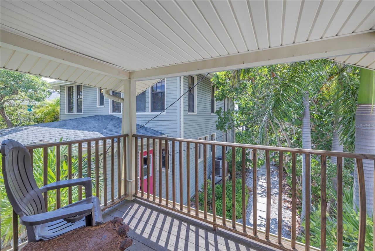 516 Gulf Boulevard, Indian Rocks Beach, FL 33785 Photo