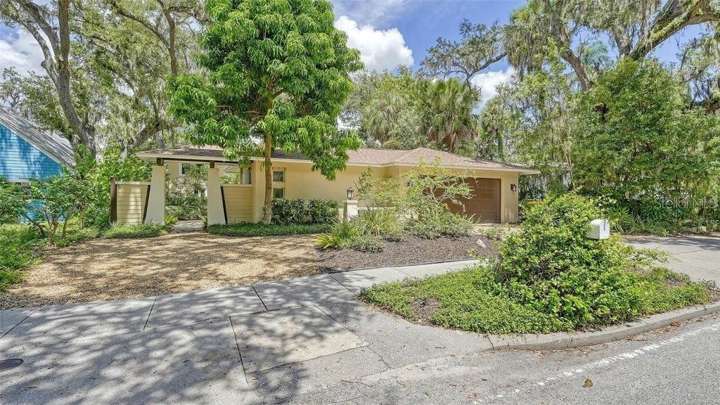 875 Indian Beach Drive, Sarasota, FL 34234 Photo