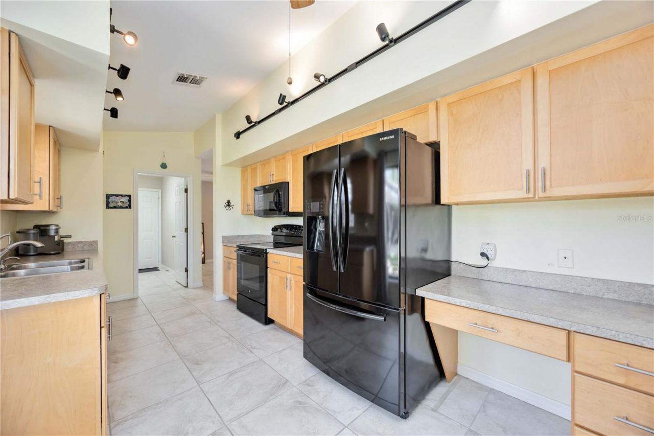 269 Southampton Drive, Unit 303, Venice, FL 34293 Photo