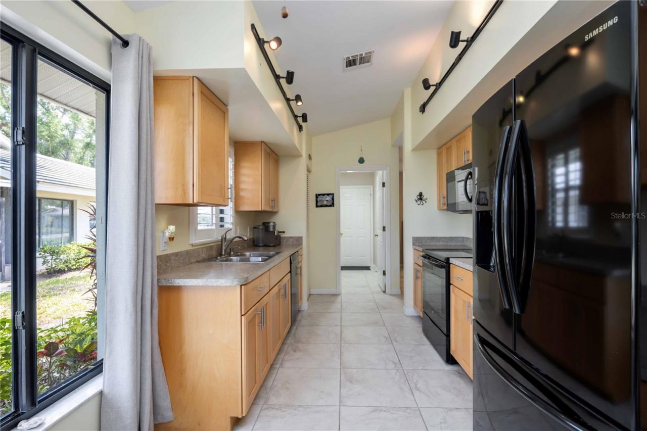 269 Southampton Drive, Unit 303, Venice, FL 34293 Photo