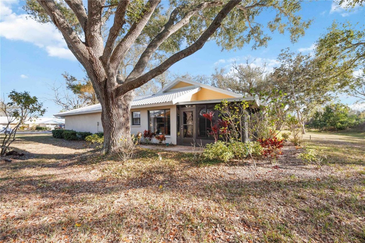 269 Southampton Drive, Unit 303, Venice, FL 34293 Photo