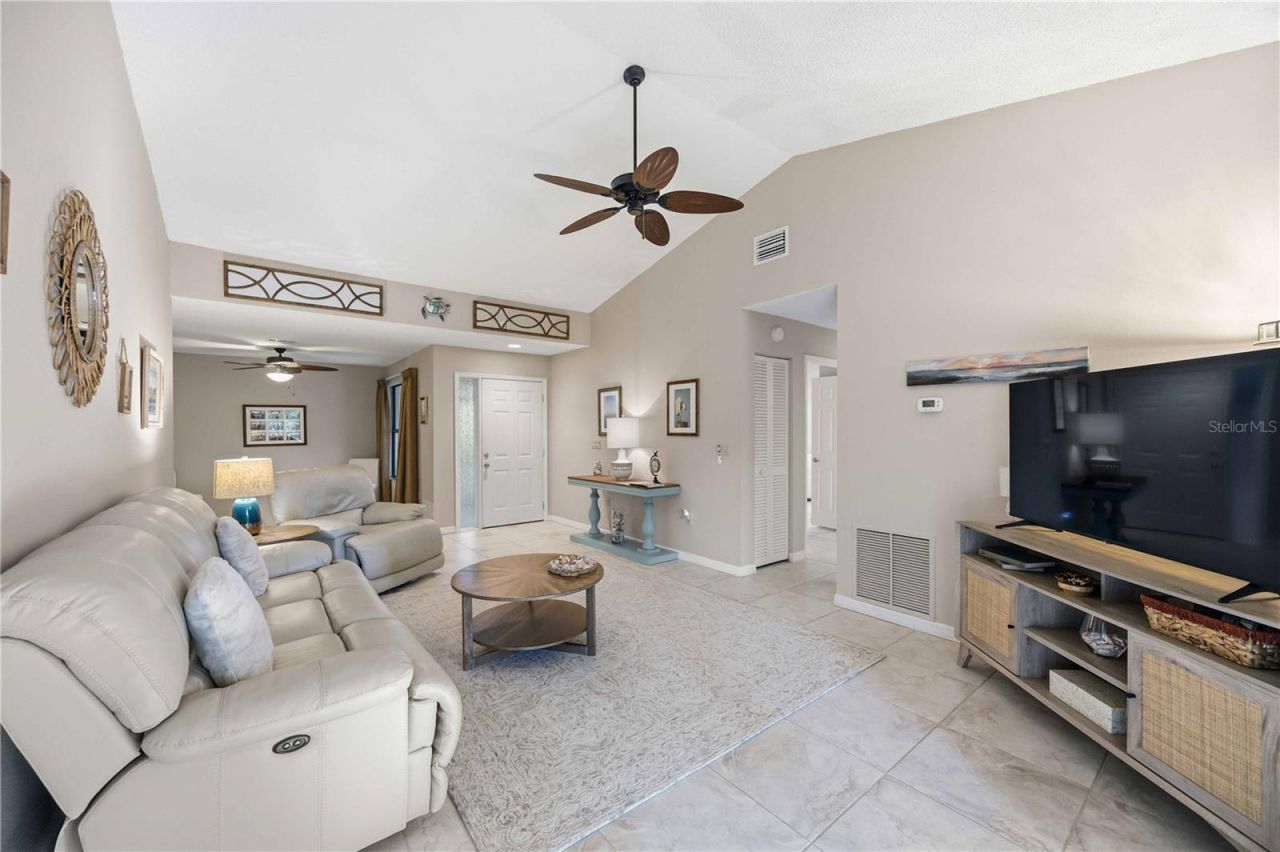 269 Southampton Drive, Unit 303, Venice, FL 34293 Photo