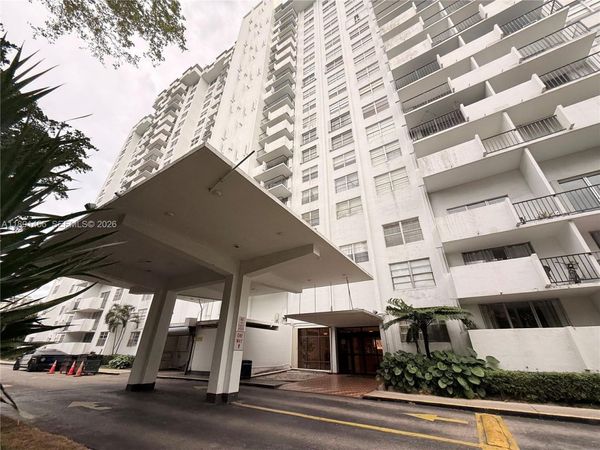 2780 NE 183rd St, Unit 1415, Aventura, FL 33160