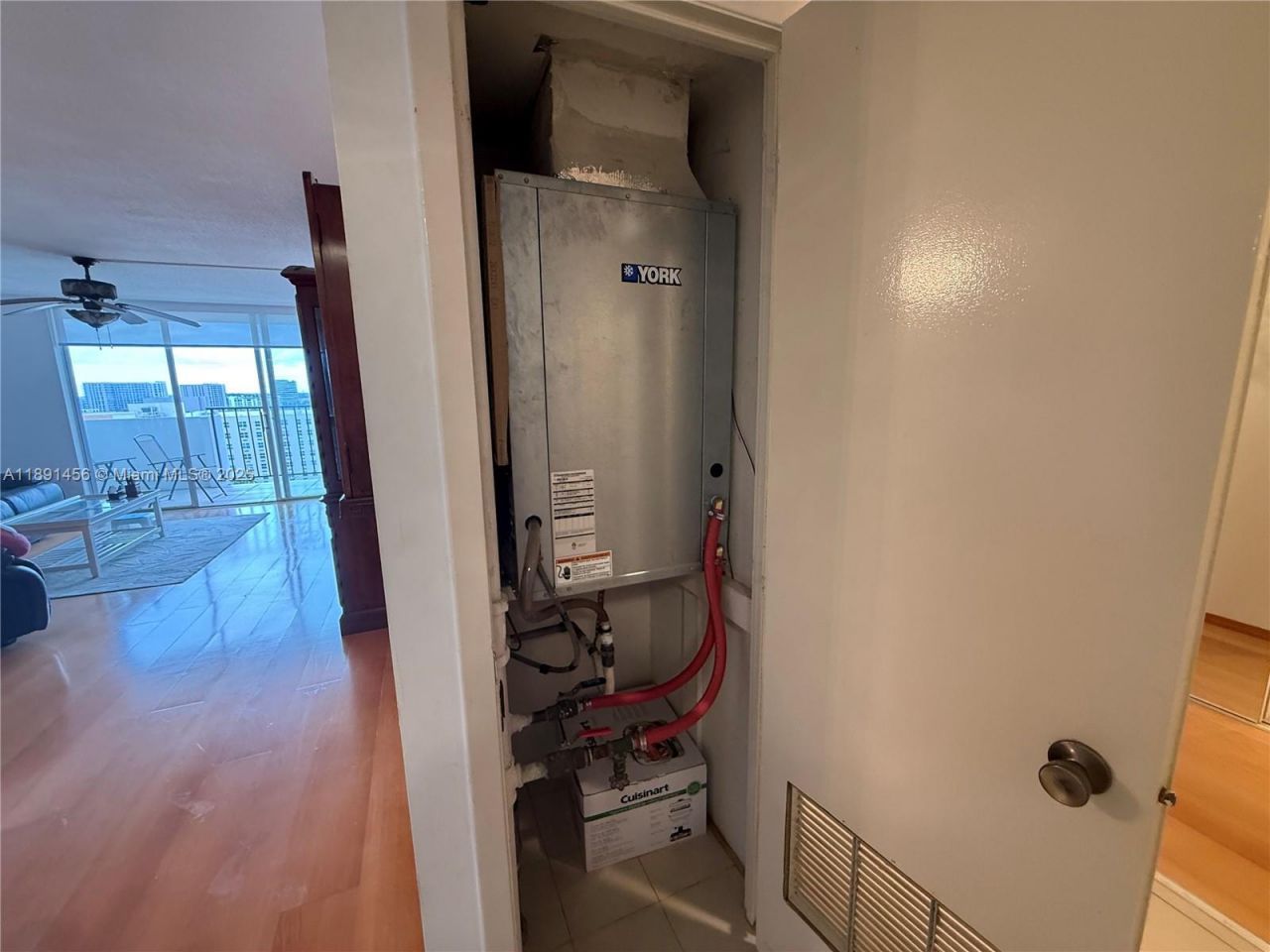 2780 NE 183rd St, Unit 1415, Aventura, FL 33160 Photo