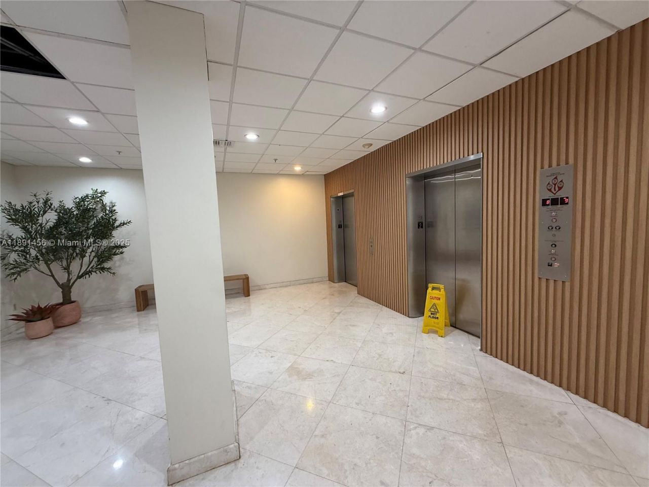 2780 NE 183rd St, Unit 1415, Aventura, FL 33160 Photo