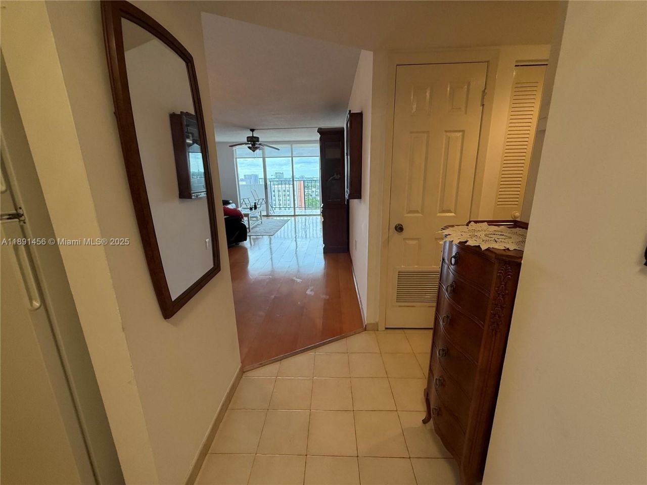 2780 NE 183rd St, Unit 1415, Aventura, FL 33160 Photo