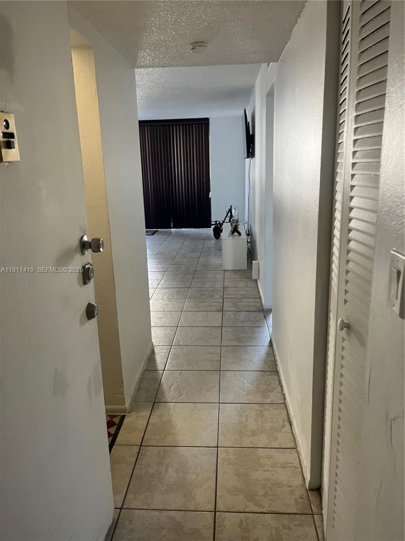 1825 W 44th Pl, Unit 309, Hialeah, FL 33012 Photo