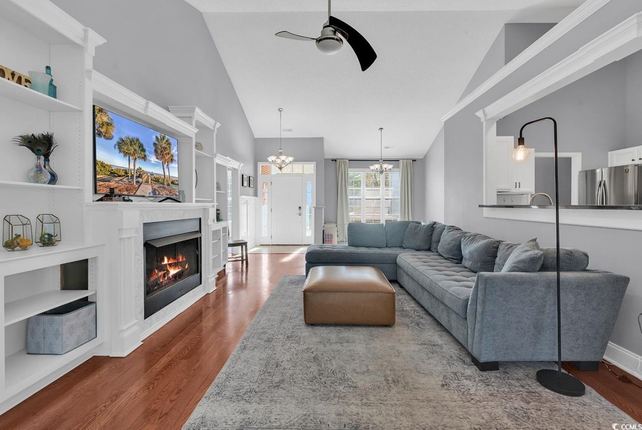 4715 Harvest Dr. Photo 4