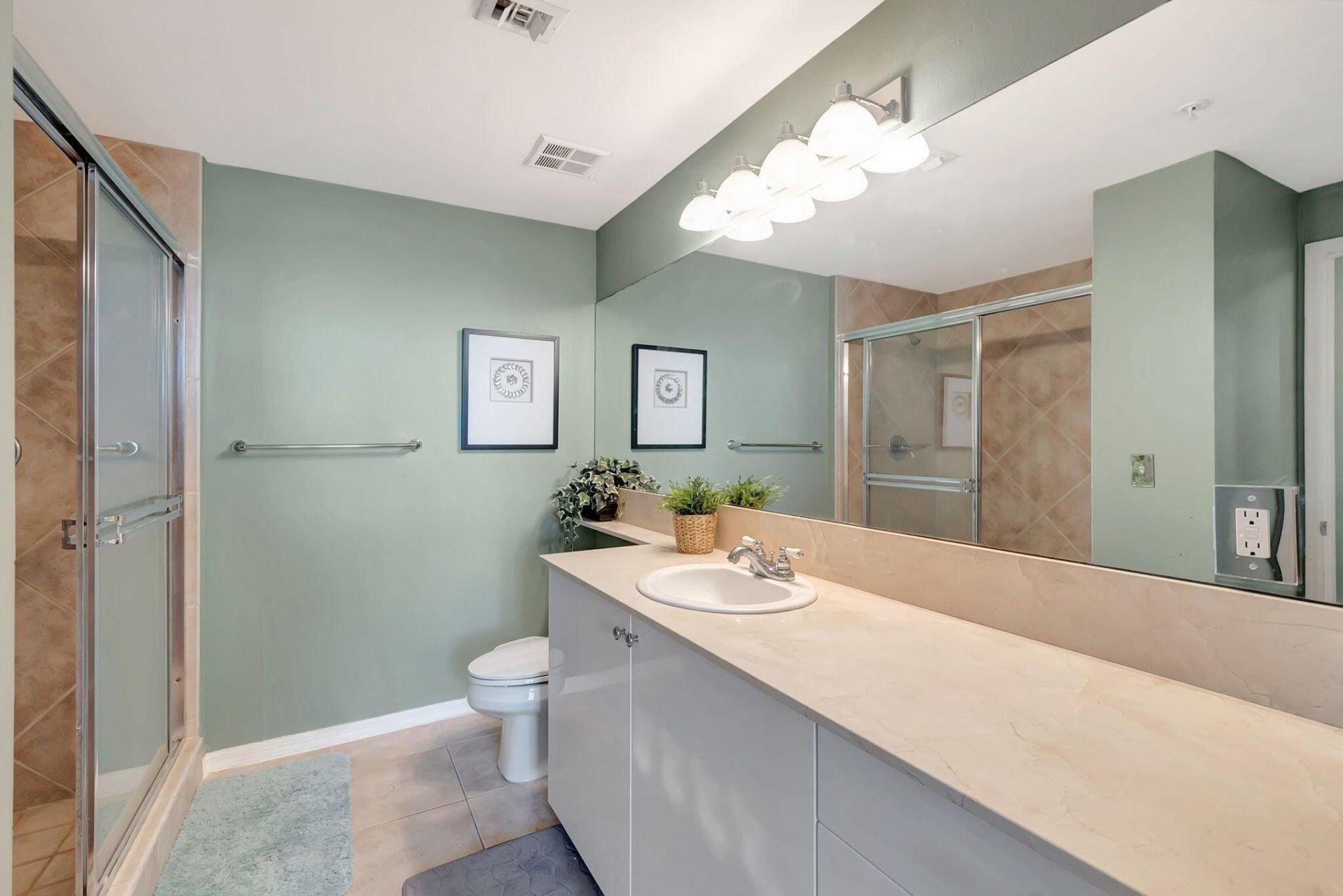 806 E Windward Way, Unit 401, Lantana, FL 33462 Photo