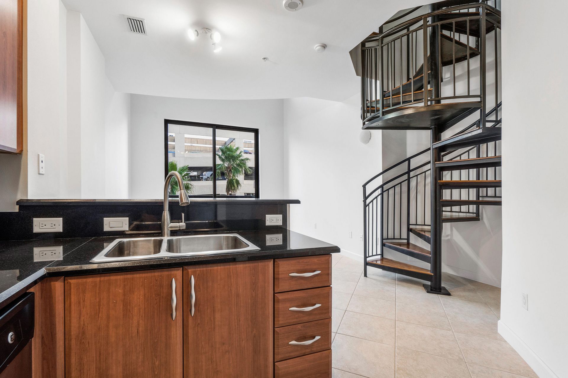 801 S Olive Avenue, Unit 420, West Palm Beach, FL 33401 Photo