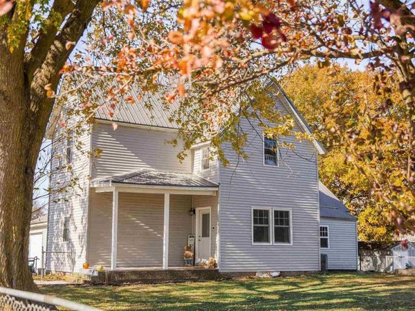 1621 Hwy 24, Paloma, IL 62359