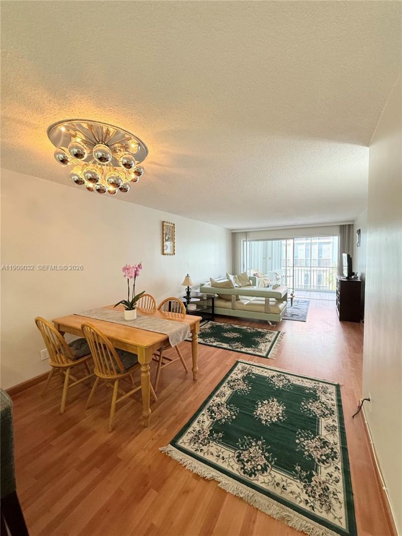 2081 S Ocean Dr, Unit 308, Hallandale Beach, FL 33009 Photo