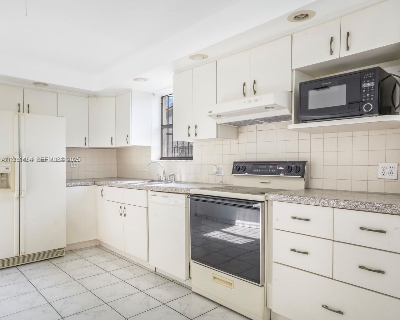 5629 SW 7th St, Miami, FL 33134 Photo