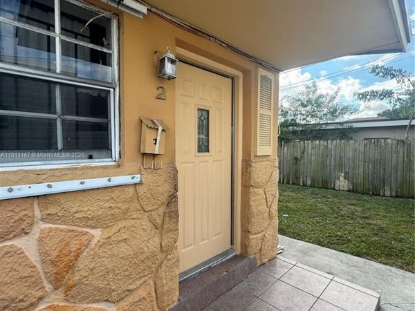 733 NW 4th St, Unit 2, Hallandale Beach, FL 33009