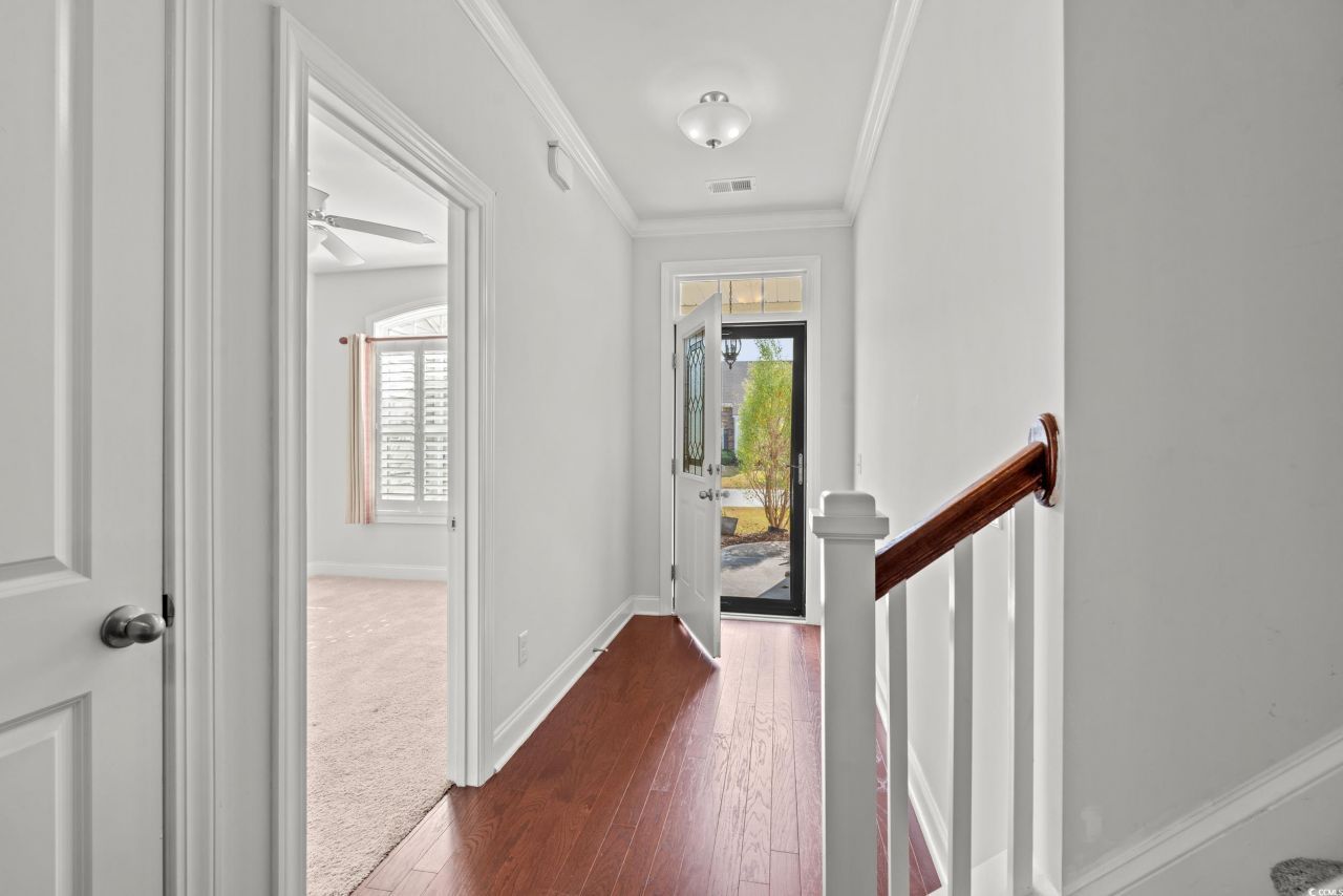 135 Parmelee Dr. Photo 3