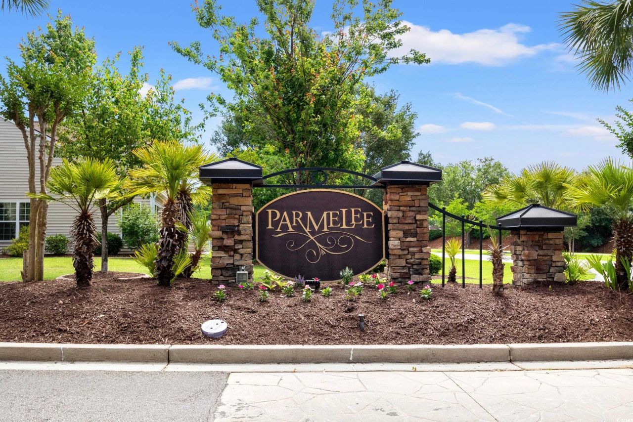 135 Parmelee Dr. Photo 32