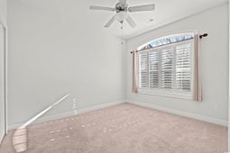 135 Parmelee Dr. photo 4