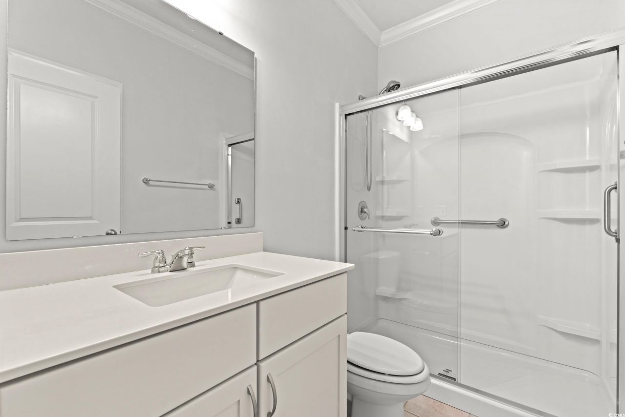 135 Parmelee Dr. Photo 6