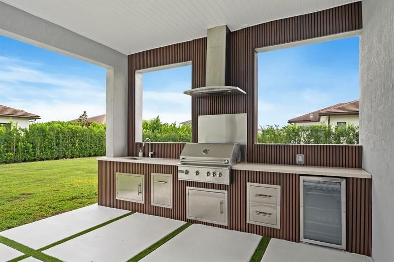 2001 Meadows Drive, Davie, FL 33324 Photo