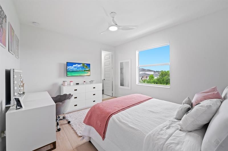 2001 Meadows Drive, Davie, FL 33324 Photo