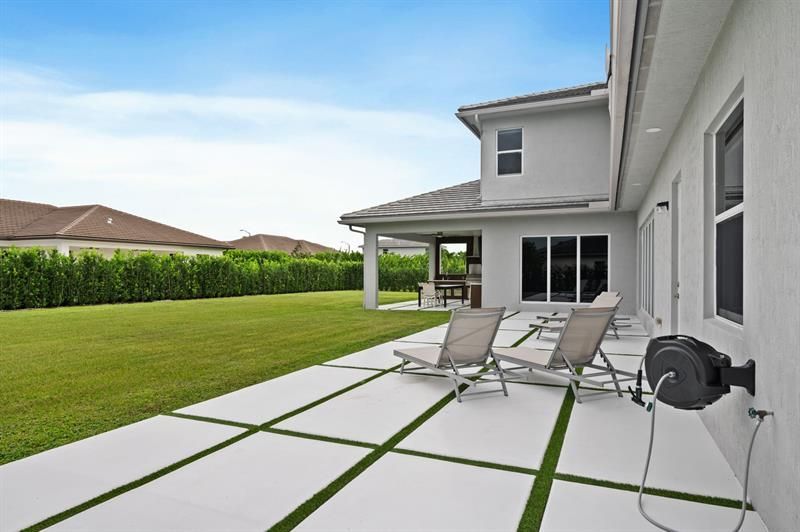 2001 Meadows Drive, Davie, FL 33324 Photo