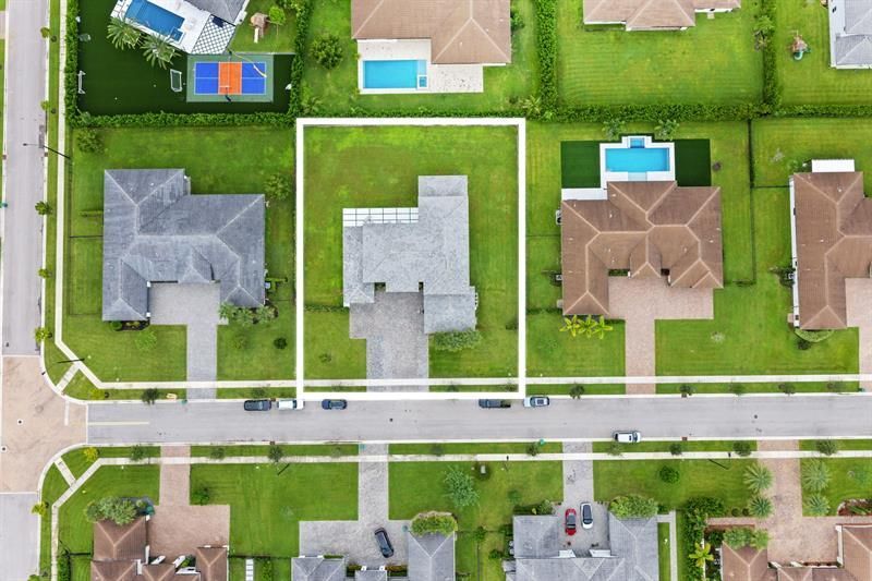 2001 Meadows Drive, Davie, FL 33324 Photo